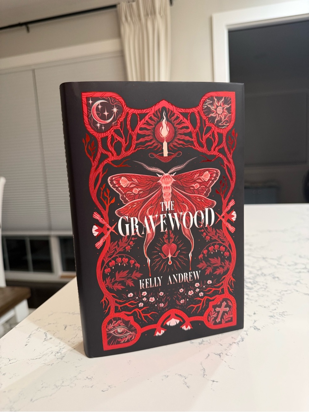 The Gravewood by Kelly Andrew - Fairyloot edition
